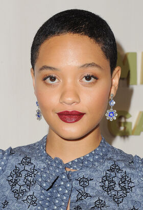 Kiersey Clemons
