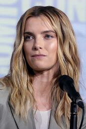 Betty Gilpin