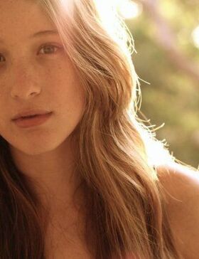 Sophie Lowe