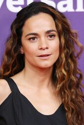 Alice Braga