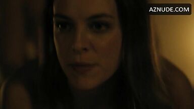 Riley Keough sex scenes in The Girlfriend Experience