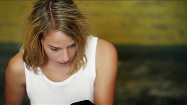 Lesbic scene from movie Bild von ihr