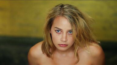 Lesbic scene from movie Bild von ihr