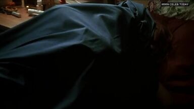 Kristy Swanson and Jennifer Connelly in Higher Learning