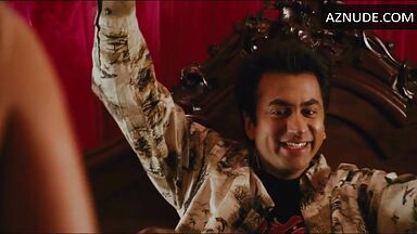 Chantel Silvain and Ava Santana prostitutes in Harold & Kumar Escape From Guantanamo Bay