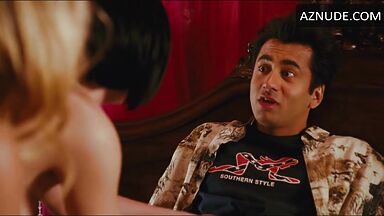 Chantel Silvain and Ava Santana prostitutes in Harold & Kumar Escape From Guantanamo Bay