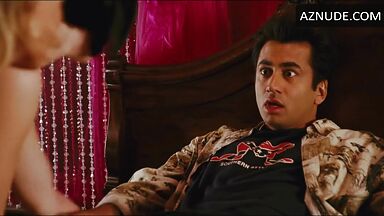 Chantel Silvain and Ava Santana prostitutes in Harold & Kumar Escape From Guantanamo Bay