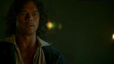 Jessica Parker Kennedy and Lise Slabber sex scenes in Black Sails