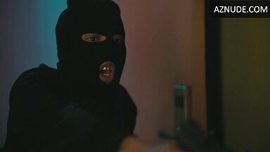 Whores interrupted during oral and orgy