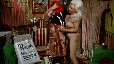 Liz Renay Big Boobs scene in Desperate Living