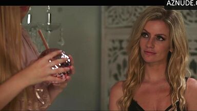 Moxie Owens naked in Girl Lost: A Hollywood Story