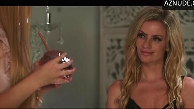 Moxie Owens naked in Girl Lost: A Hollywood Story