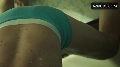 Tatiana Maslany dancing naked in Orphan Black
