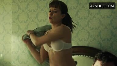Tatiana Maslany dancing naked in Orphan Black