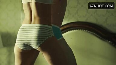 Tatiana Maslany dancing naked in Orphan Black