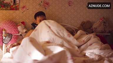 Thanaporn Rattanasasiwimon Scene in 6Ixtynin9: The Series