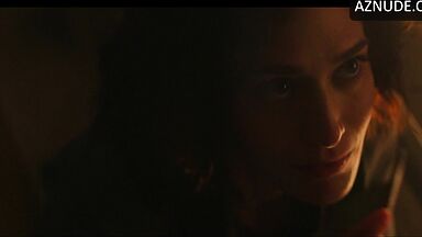 Lizzy Caplan Oral Scene in Fatal Attraction