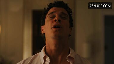 Simona Tabasco blowing dick in The White Lotus