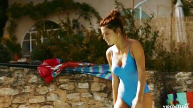 Adele Exarchopoulos sex scene in Revenir (2019)
