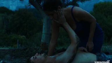 Adele Exarchopoulos sex scene in Revenir (2019)