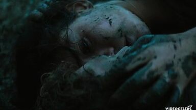 Adele Exarchopoulos sex scene in Revenir (2019)