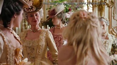 Kirsten Dunst naked and having sex in Marie Antoinette (2006)