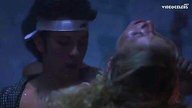 Baelyn Neff sex scene in I-See-You.com (2006)