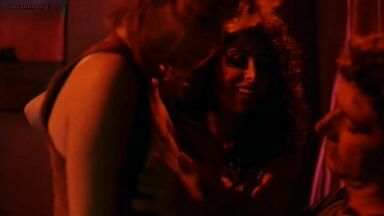 Francesca Neri sex scenes in Las Edades de Lulu (1990)