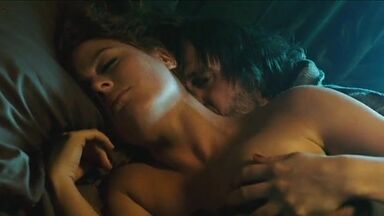 Julie LeBreton and Marie-Josee Godin sex scenes in Cadavres (2009)