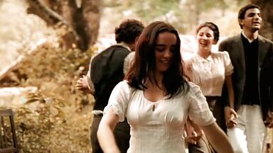 Simone Spoladore sexy scenes in Lavoura Arcaica (2001)