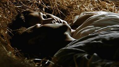 Simone Spoladore sexy scenes in Lavoura Arcaica (2001)