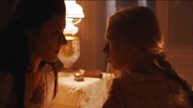 Dana Droppova and Radka Caldová in Slúžka (The Chambermaid)