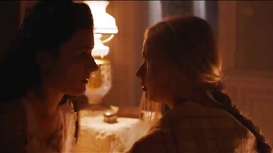 Dana Droppova and Radka Caldová in Slúžka (The Chambermaid)