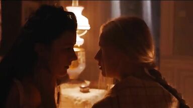 Dana Droppova and Radka Caldová in Slúžka (The Chambermaid)