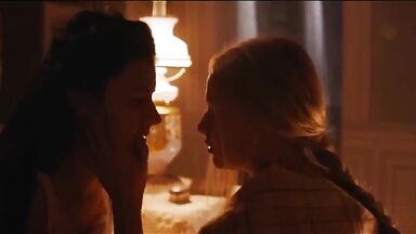 Dana Droppova and Radka Caldová in Slúžka (The Chambermaid)
