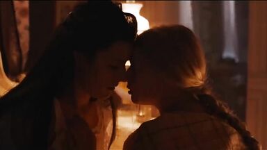 Dana Droppova and Radka Caldová in Slúžka (The Chambermaid)