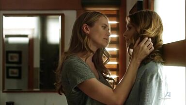 You Me Her - lesbian scene - S3E7