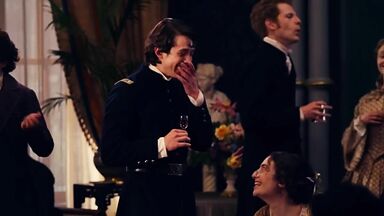 Hailee Steinfeld and Ella Hunt in Dickinson