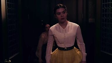 Hailee Steinfeld and Ella Hunt in Dickinson