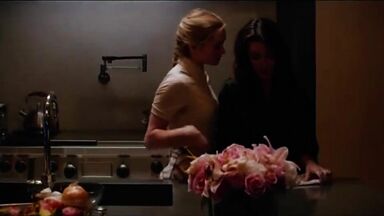 Kristin Davis and Greer Grammer in Deadly Illusions