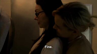 Taylor Schilling and  Laura Prepon as lesbians in Orange Is the New Black