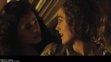 Hayley Atwell and Keira Knightley, The Duchess