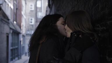 Rachel Weisz and Rachel McAdams lesbians in Disobedience