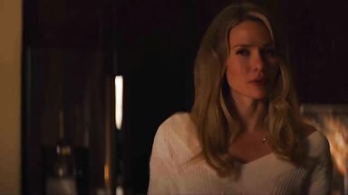 Tori Anderson and Yasmine Al-Bustami lesbic scene in NCIS Hawai