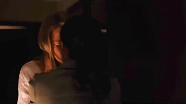 Tori Anderson and Yasmine Al-Bustami lesbic scene in NCIS Hawai