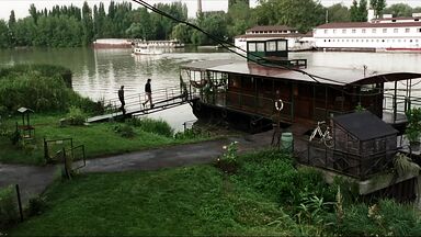 Munich - Death of a female killer (2005)