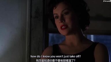 Gina Gershon and Jennifer Tilly as lesbians in Bound (1996)