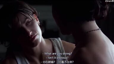 Gina Gershon and Jennifer Tilly as lesbians in Bound (1996)