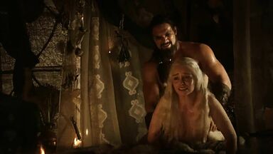 Naked Emilia Clarke- Game of Thrones (Nude-Sex-Hot Scenes)
