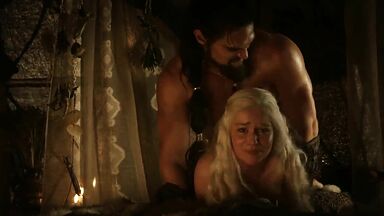Naked Emilia Clarke- Game of Thrones (Nude-Sex-Hot Scenes)